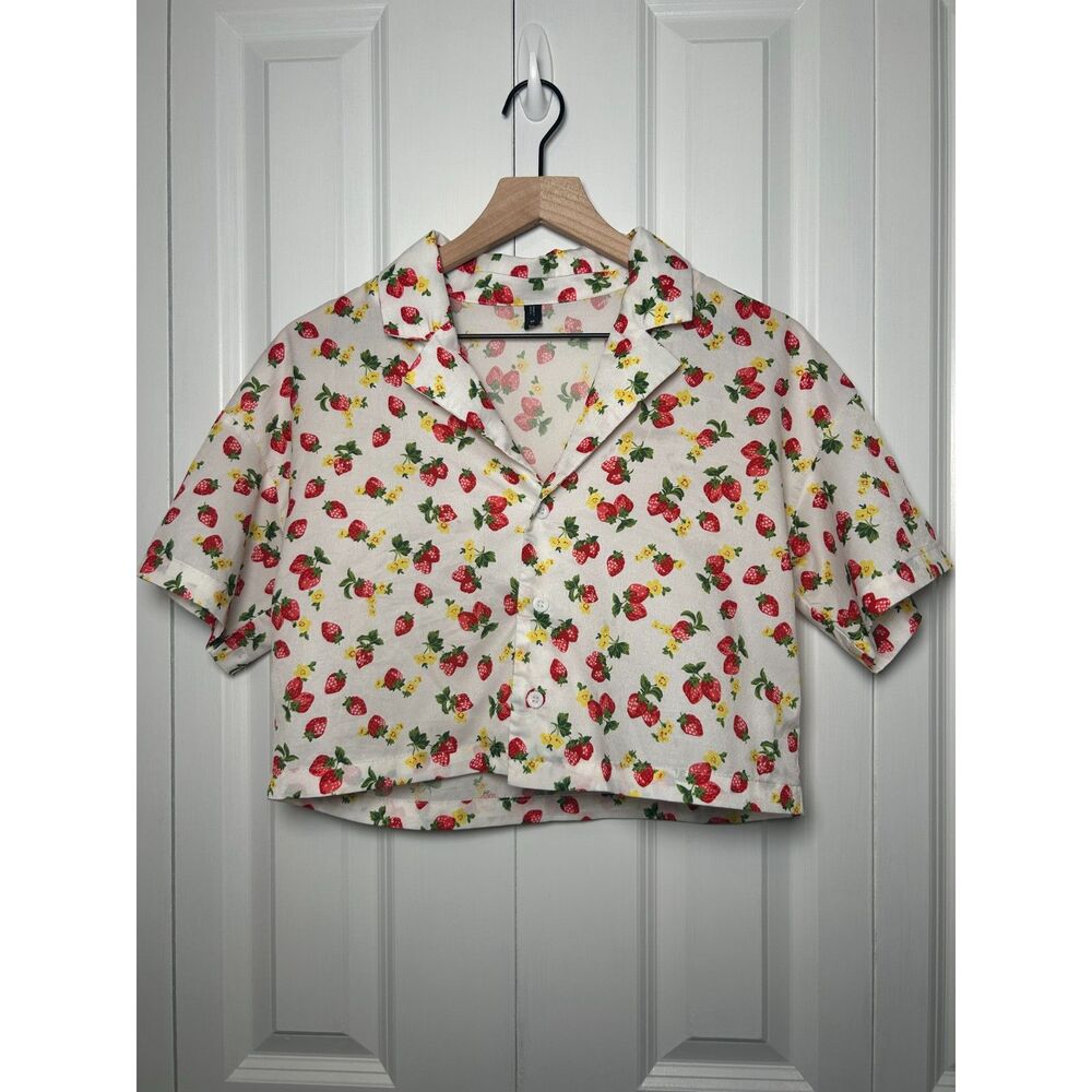 Illumi Strawberry Print Crop Button Down Shirt Size S US 4